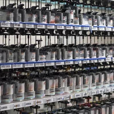 The cab paint shop | Volvo Trucks Magazine