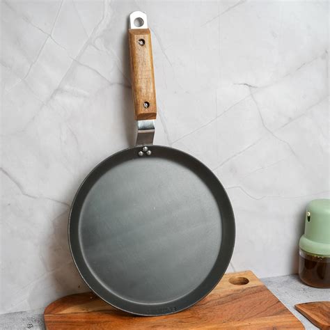 Buy Femora 9.8 inch (24.5 cm) Iron Flat Tawa with Wooden Handle | 25 cm ...