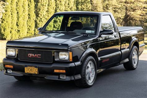 Rare 1991 GMC Syclone For Sale with 37,200 Miles Is One Of The Coolest Trucks Ever Built - Autoblog