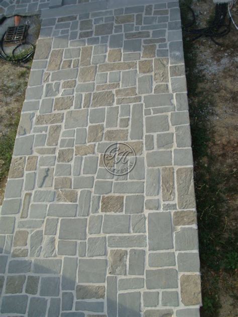 Natural stone outdoor floor tiles By GH LAZZERINI