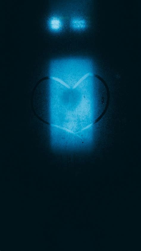 Download wallpaper 938x1668 heart, glass, neon, dark, wet iphone 8/7/6s ...