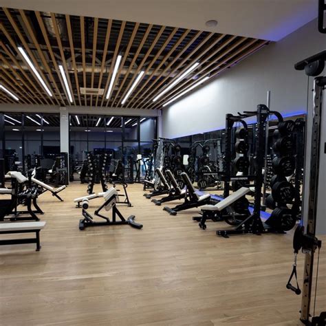 Фитнес-клуб Crocus Fitness Сириус — отзывы, цены на абонементы и ...
