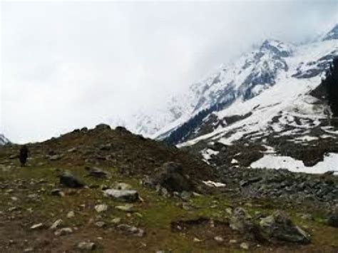 Experience 2 Days 1 Night Sonamarg Weekend Getaways Vacation Package ...