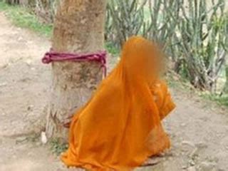 बंगाल में फिर एक महिला को पेड़ से बांधकर पीटा