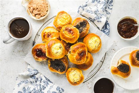 How to Make Kolaches - Dish 'n' the Kitchen