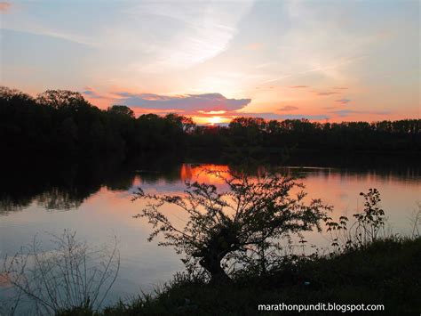 Marathon Pundit: Sunset at Big Bend Lake in Des Plaines