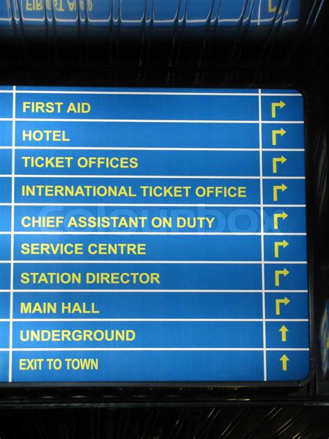 LED Indicator On Local Train 的图像结果