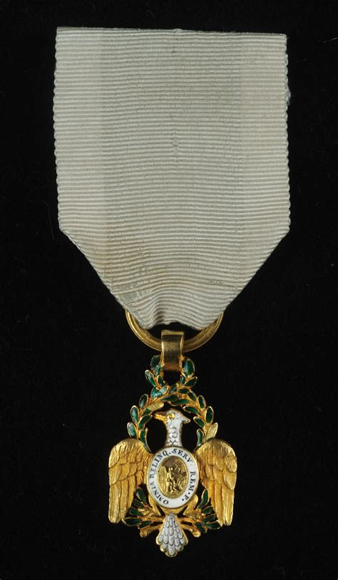 Society of the Cincinnati Eagle Insignias - The American Revolution ...