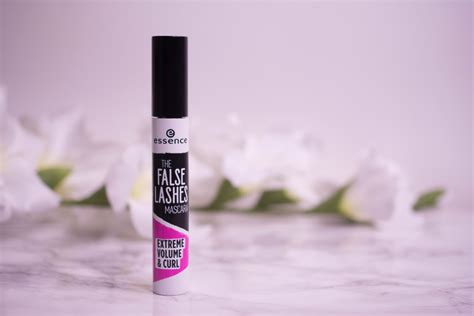 essence The False Lashes mascara extreme – That extra mile – Doctor Anne