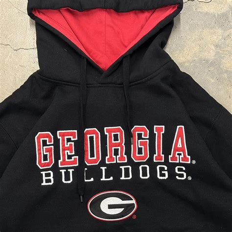 2000s Georgia Bulldogs Hoodie Size - M 9/10... - Depop