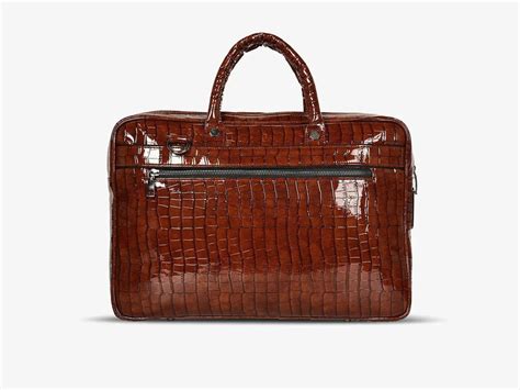 Croc-Textured Fingerlock – A Stylish and Unique Choice – Arista Vault