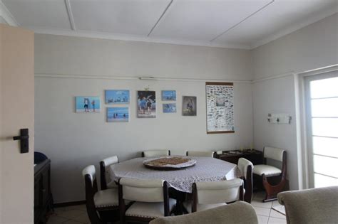 2 Colin Street, Margate