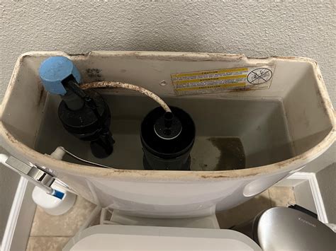 Kohler toilet leaking even after gasket replacement : r/HomeMaintenance