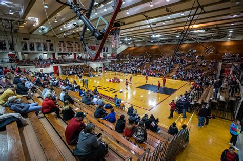 Big Indiana Gyms: Lafayette Jeff reaction: 'This is a high school gym?'