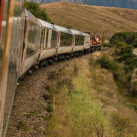 2 Train Shuttle Bus Service 的图像结果