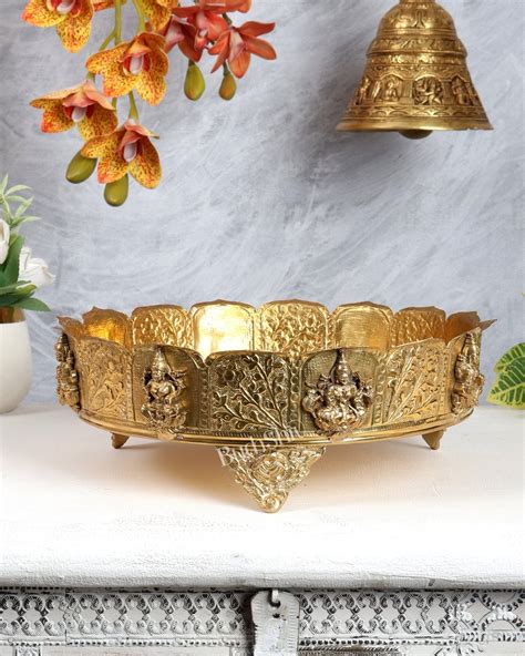 Buy Traditional pure Brass Urlis online – Budhshiv.com