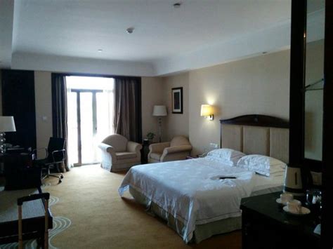 BIGUIYUAN PHOENIX HOTEL (Shaoguan) - Motel Reviews, Photos, Rate ...