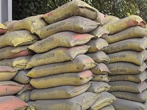 Scrap quality cement was packed and sold in Ultratech company bags.