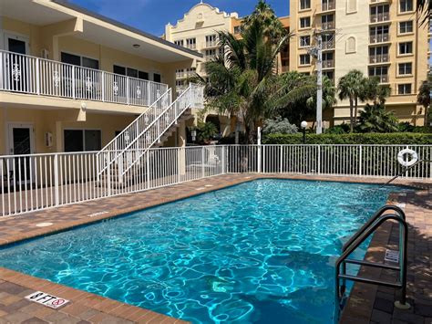 Fort Lauderdale Vacation Rentals with a Pool - Florida, United States ...
