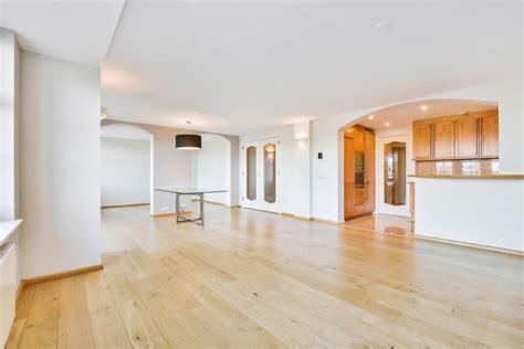 7 Best Flooring Trends for 2024!