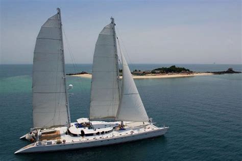 Exquisite Catamarans 的图像结果