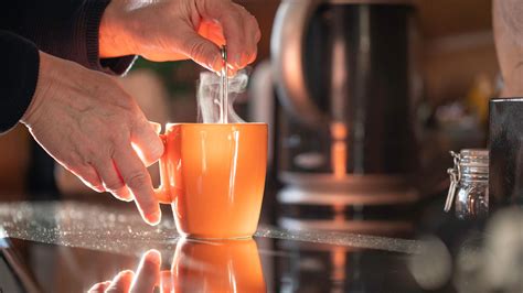 Discover Caffeine-Free Soft Drink Options