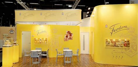 Von Hagen Design: Customer Reviews, Stands and Services