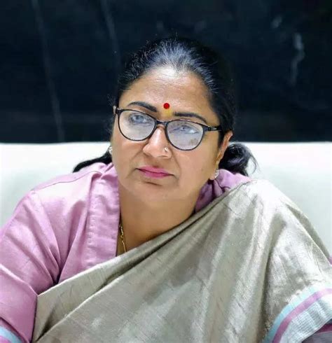 Delhi gets first vehicle for fault repair without power cut