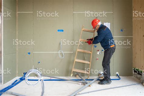 Construction Worker Using Restroom 的图像结果