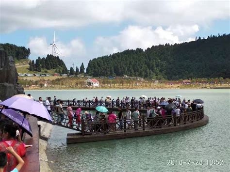 重庆坠江公交车打捞出水：车体受损严重 救援系三峡蓄水以来难度最大|界面新闻 · 中国