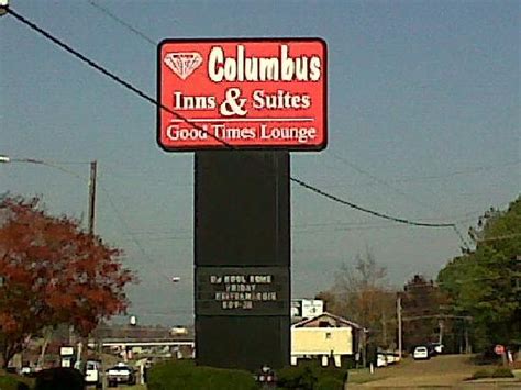 COLUMBUS INN & SUITES - Hotel Reviews, Photos, Rate Comparison ...