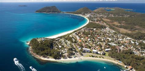 Nelson Bay Travel Guide | Nelson Bay Tourism - KAYAK