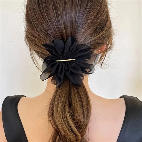 Midnight Ruffle Hair Pin | Salty – Salty Accessories