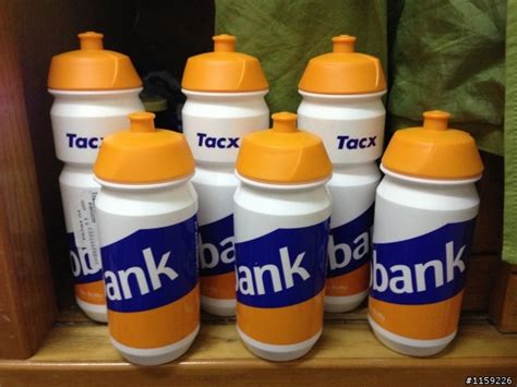 ( 2013/4/30 再次更新進度囉 , 結案了 ) 捷安特的烤漆品質 , 真所謂聞名不如見面 ( TCR Adv SL Rabobank ...