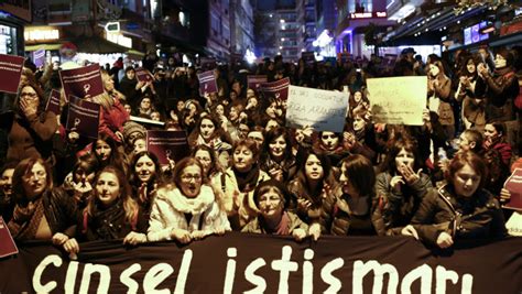 Thousands rally against Turkey child sex conviction bill