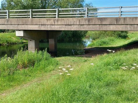 Guided Paddle Series - Crown & Anchor Tickton - River Hull, Crown ...