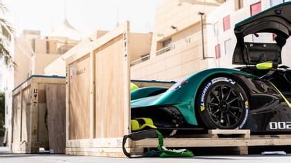 Aston Martin Valkyrie AMR Pro: Harris drives the track-only racer | Top ...