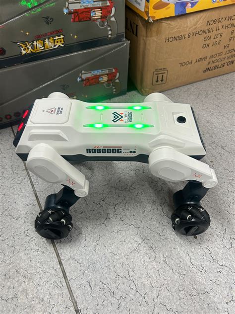 Intelligent Robot dog , 360° rotation, LED light, sensor smoke effect ...