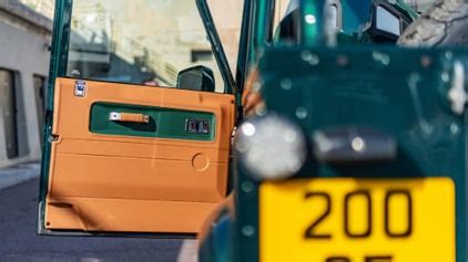 This one-off soft-top Defender 90 costs £240,000 | Top Gear