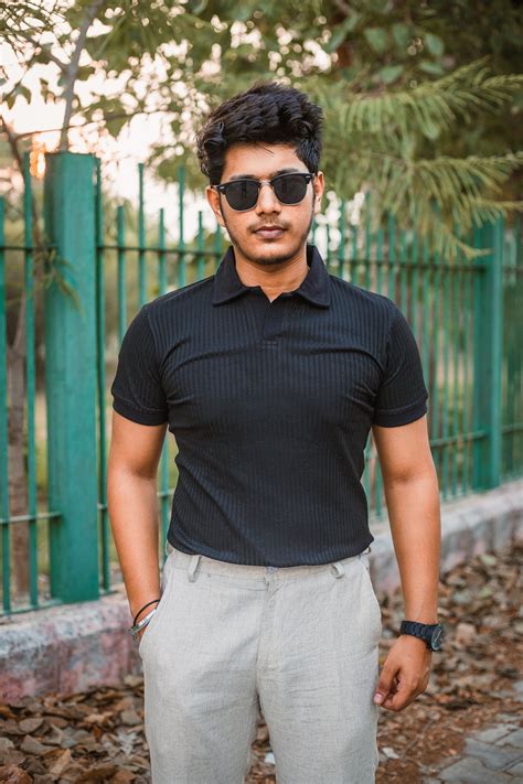 Luxury Knitted Polo T-shirt – JAVINISHKA