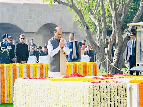 Lok Sabha Speaker Om Birla pays tribute to Mahatma Gandhi on 78th death ...