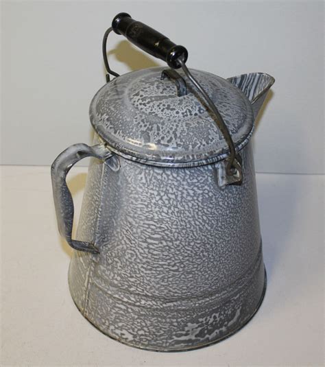 Bargain John's Antiques | Antique Large Gray Graniteware Cowboy Coffee ...