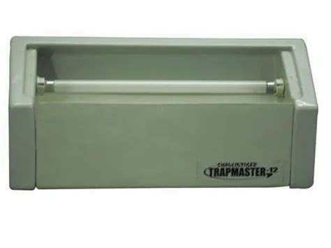 Electric Flying Insect Trapper - Shaullintiger-Trapmaster 12 X 2 ...