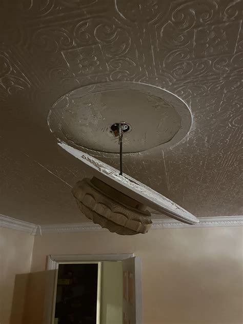 Creaking floor upstairs in 20yr old townhouse : r/AusProperty
