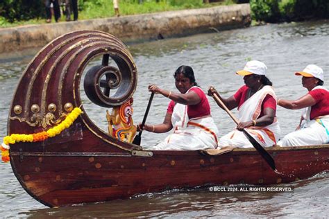 Nehru Trophy Boat Race Photogallery - ETimes