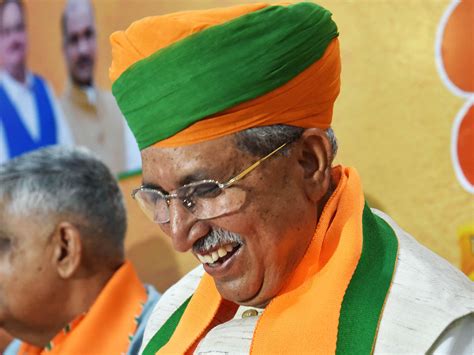 Aadhar Card पर कैसे करें फोटो अपडेट?