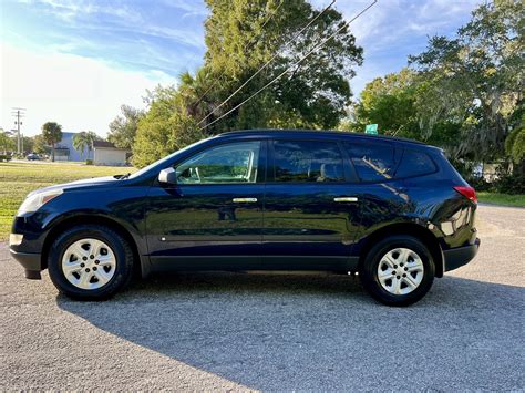 2009 Chevrolet Traverse for Sale in Vero Beach, FL - OfferUp