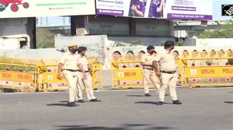 No More Rain And Slight Dip In Air Quality As Delhi Remains In Lockdown ...