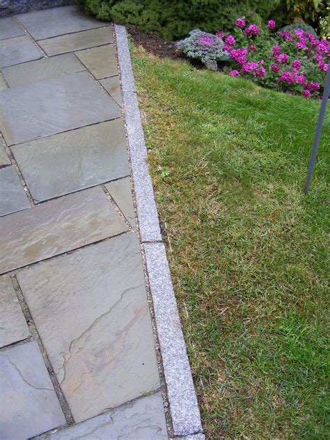 How To Edge Garden With Pavers at Penny Phillips blog