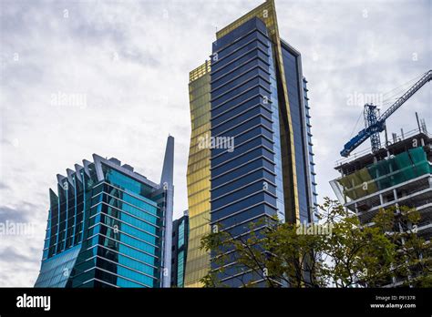 Commercial Skyscraper Design 的图像结果